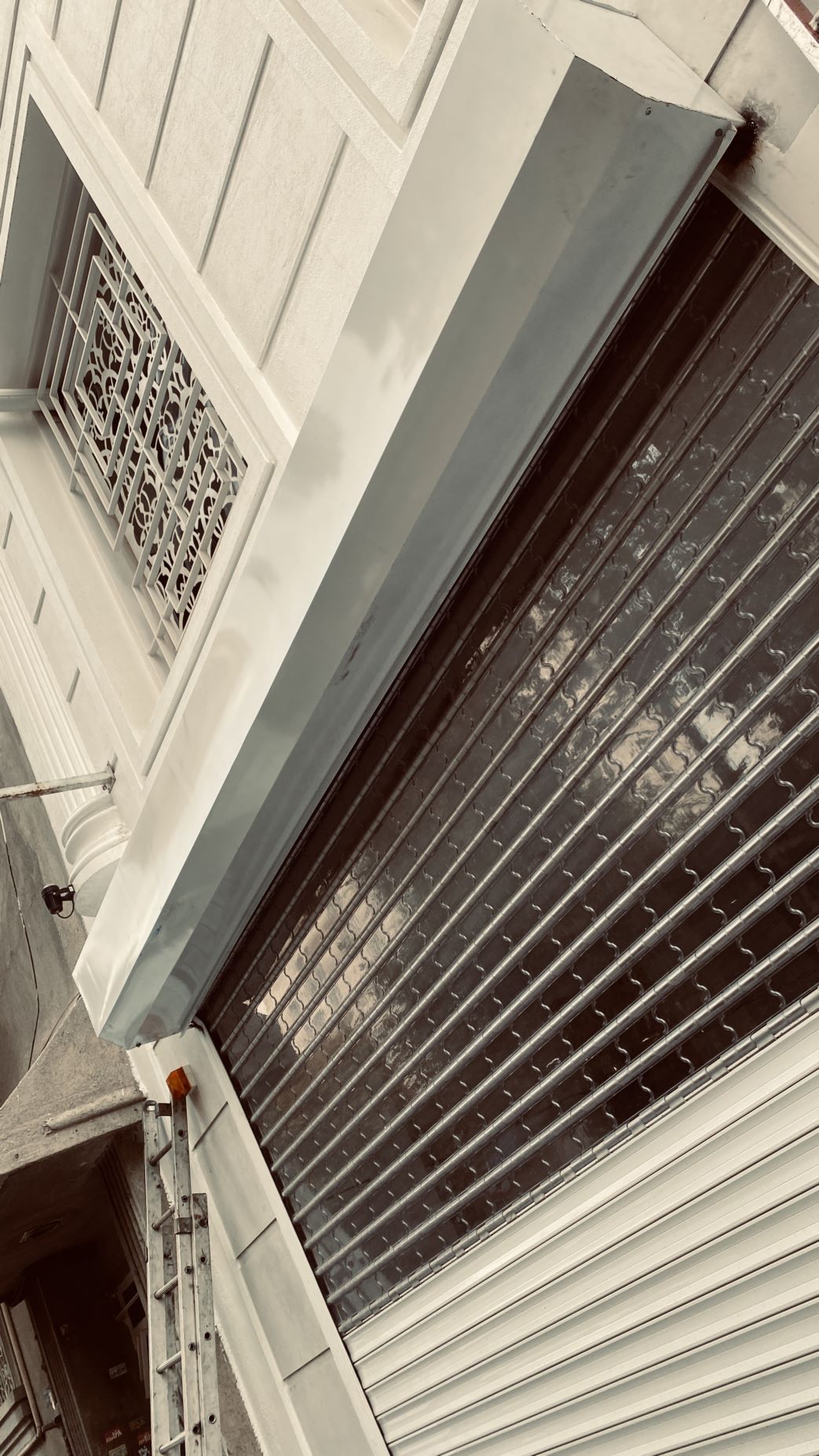 نصب کرکره برقی